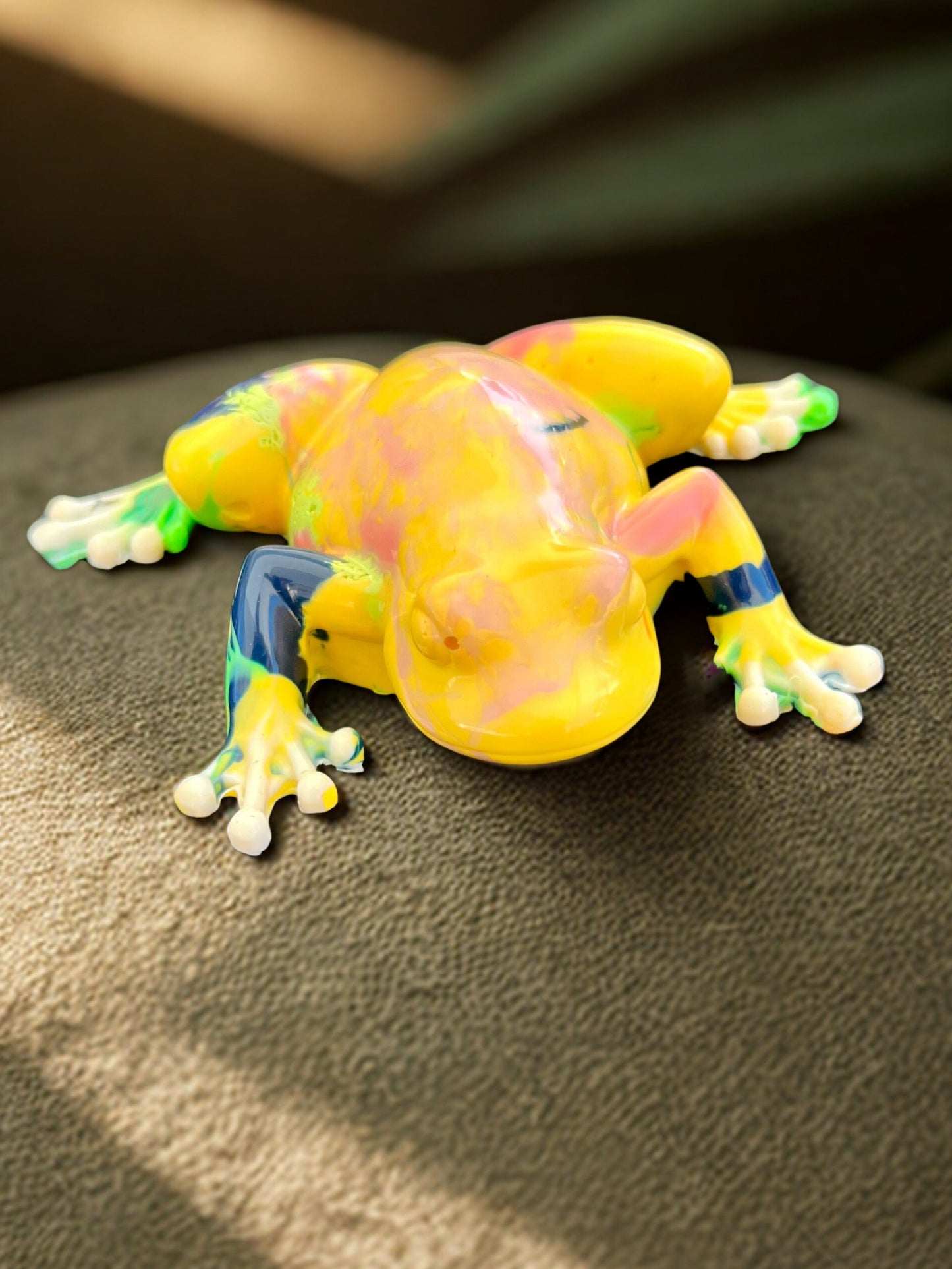 Lemon Bubblegum Frog (recycled PLA filament)